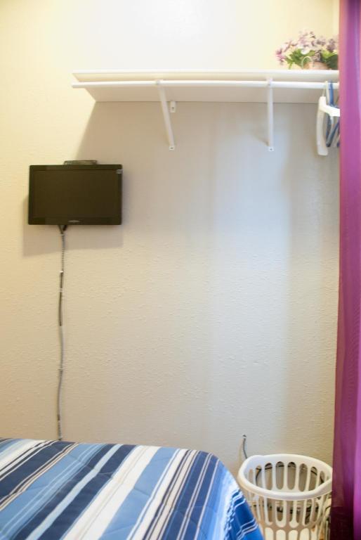 Camelot Inn & Hostel Salt Lake City Room photo